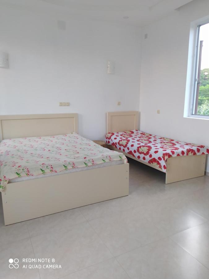Emzari'S Apartment Kobuleti Exteriör bild